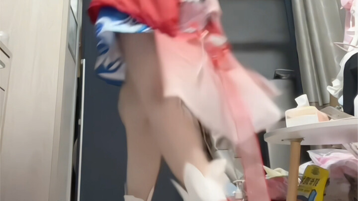 First sight: a Jiangnan girl. Second sight: a hotpot enthusiast.