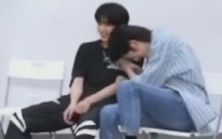 【เหวินเสวียน】หวานสุดๆ!!! ชอบที่เอ็กซ์คิวแอลคอยตบๆๆกัน และหลบกล้องสารพัดแบบนี้ที่สุด