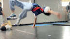 هذا يطير على ارتفاع منخفض جداً.