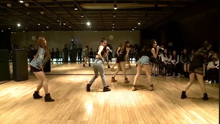 Chỉ cần nhìn đoạn này, Park Chaeyoung với thực lực, giọng hát và khí chất thế này thì làm sao mà khô