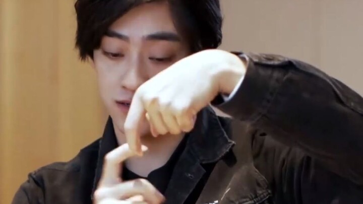 【Trịnh Vân Long】Bàn tay này đỉnh quá đi~ Tự mình ở nhà mà chẳng có ai khen, câu nói này tự dưng dễ t