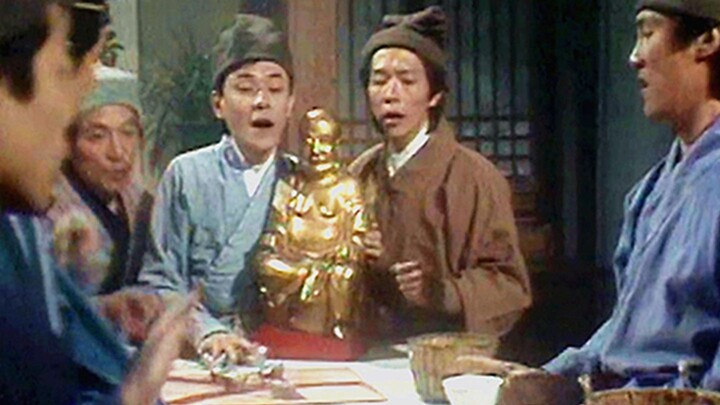 A man took a Buddha statue to the casino, hoping it would bring him wealth, but ended up losing ten 