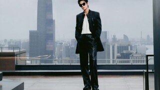 Động tác nâng hông của Tiêu Chiến thật ngầu và quyến rũ!