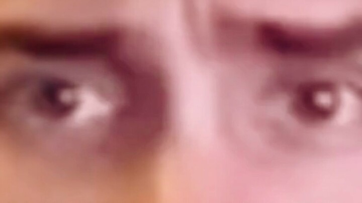 Dasar bajingan, kau yang nyolong tasku!