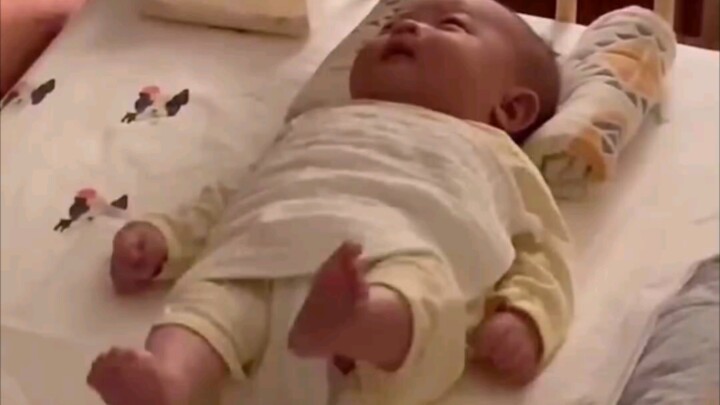 Funny Cute Kid: With more than 6,000 days until the college entrance exam—how can this little human 