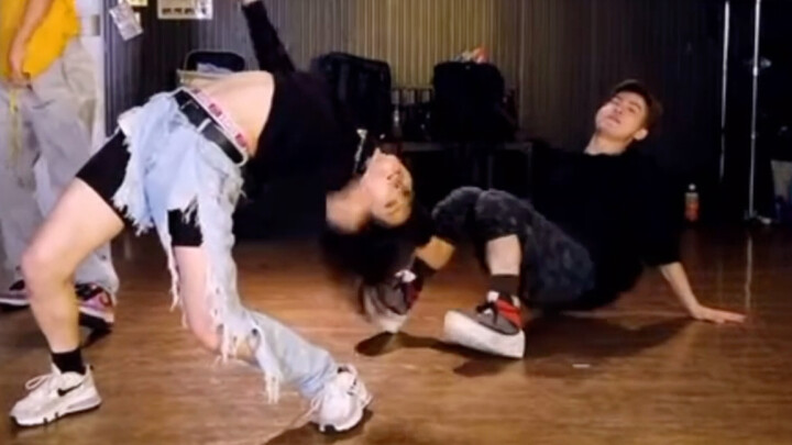 【力丸riki】每个帅气妹妹的背后都有一个骚气的哥哥 （油管搬运工）#创4