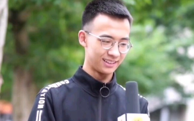 “Vì phụ nữ đều là đồ bỏ đi”