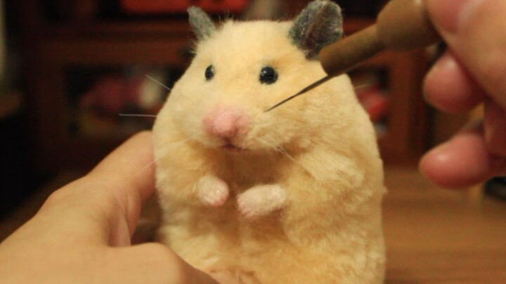 【صنع يدوي】 اصنع جرذ حبّوب ثملًا باستخدام الصوف المغزول!