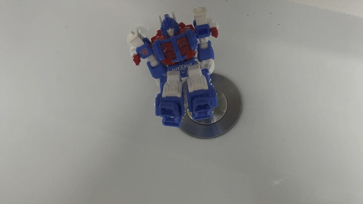 Ultra Magnus spun in the water for over a minute.