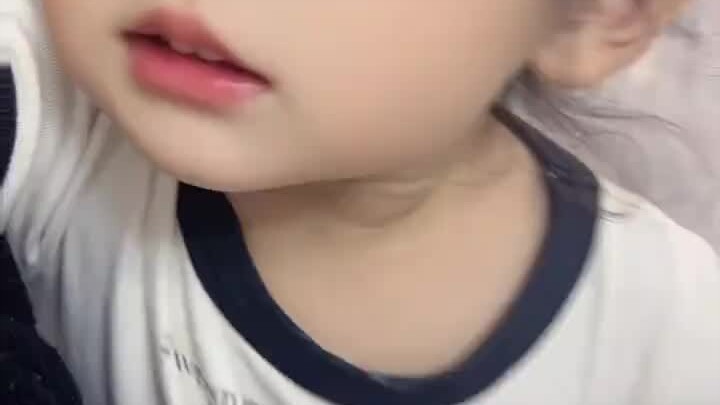 When the cub sees food