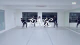 ชองฮาเต้นเพลง 7rings ในห้องซ้อม