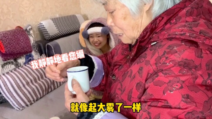 Using a photo editing app to prank my grandma—my stomach hurt from laughing so hard. Hahahaha!