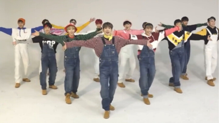 Seventeen - Happiness Bộ đồ liền quần dễ thương nhảy lộn phải nhìn thấy phía sau