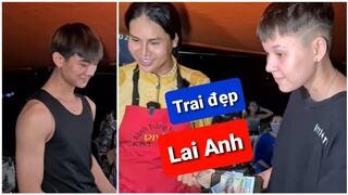 Dàn Trai đẹp, hot girl lai Anh ghé mua bánh tráng trộn DIVA Cát Thy