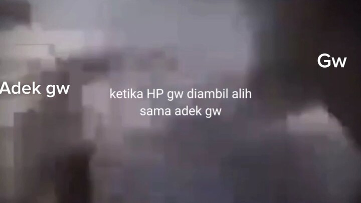 Ketika HP gw diambil adek gw