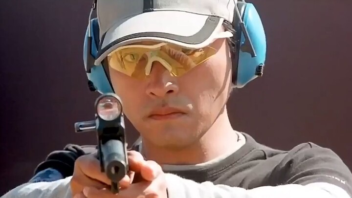 The only movie that sides with the villain—these cops are just infuriating! They lost yet still refu