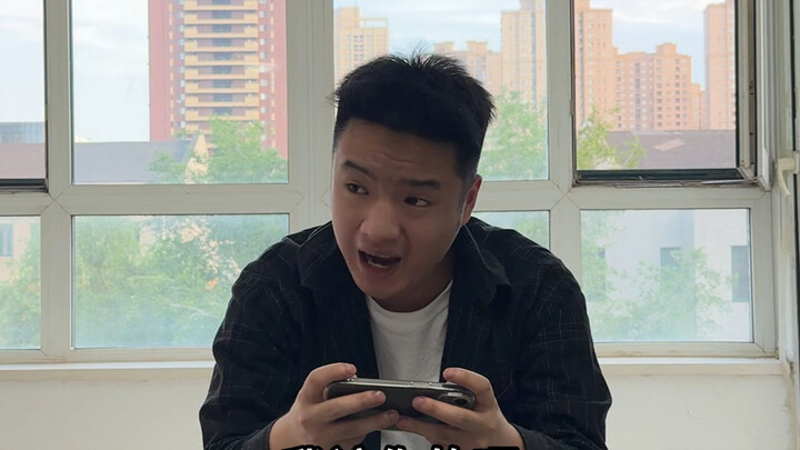 Ayah Datang ke Teman Sekamar