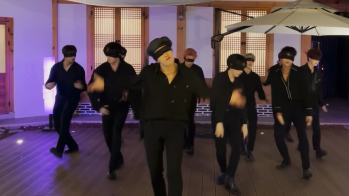 【OMEGA X|蒙眼秀】帅炸！欧人刻在骨子里的团魂！男团该有的样子你们都有！