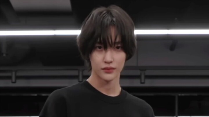 พัควอนบิน ถ่ายสดในห้องซ้อมเพลง Get A Guitar