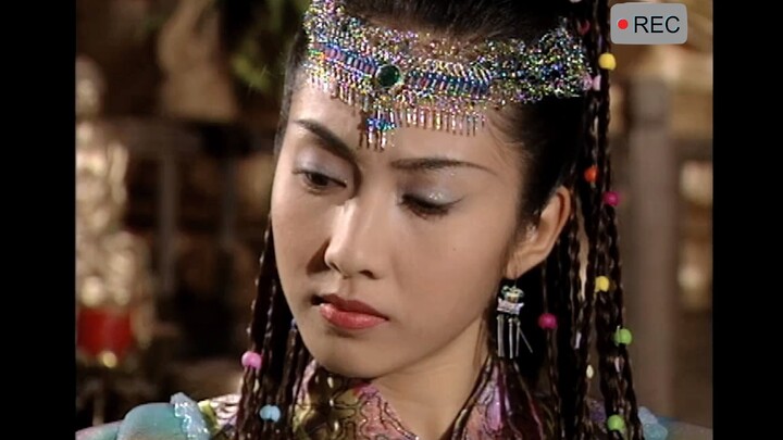 救命！她怎么这么好看！