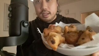 ASMR Fried Dutch Doughnuts & Fried Apple Fritters (EATING SOUNDS)
