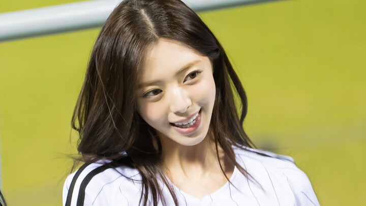 Live Performance! ITZY’s “Ice Cream” Dance Challenge