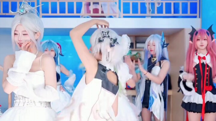 الخطوة الفراشية لـ ps-1 سِسِي تضرب بقوة، لكن من كان يظن أن مومو سترد بضربة كوع معاكسة؟