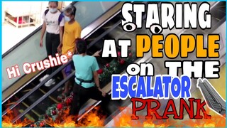 Hi CRUSH PAKISS in PUBLIC ( Prank on Escalator )