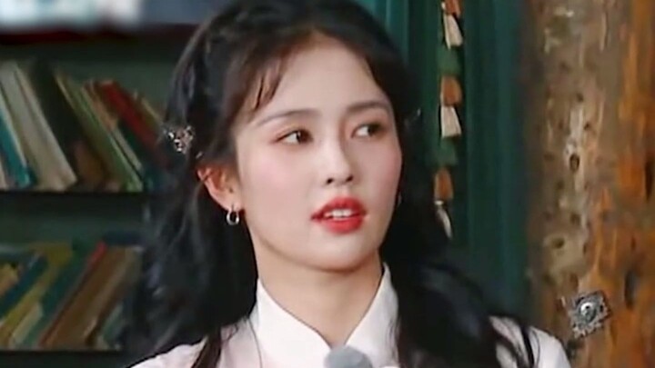 Bai Lu memang anak yang cerdik!