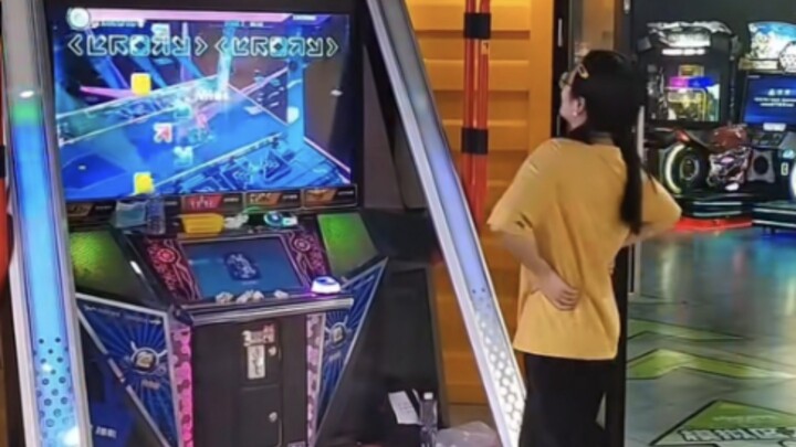 "Ultraman Transformation Grand Finale" [The Old Man and the Sea]