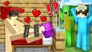 Cash STUCK INSIDE ZOEY GIRL JJ and Mikey in Minecraft Challenge Pranks - Cash and Nico Maizen