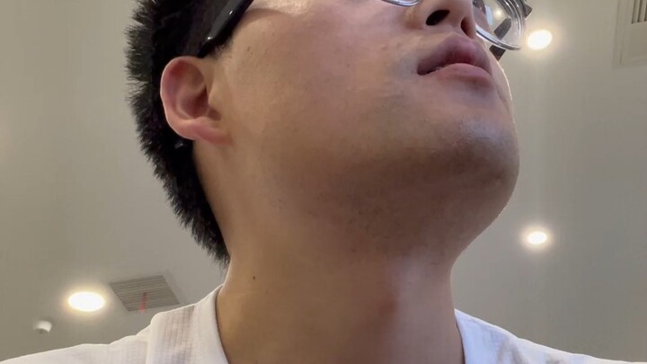 ببساطة مش عارف أعبّر عن مدى استيائي! حتى توفل ما تعرفه وتبقى تقول إن درجاتي سيئة؟ بقيت مكتئب! #موظف_