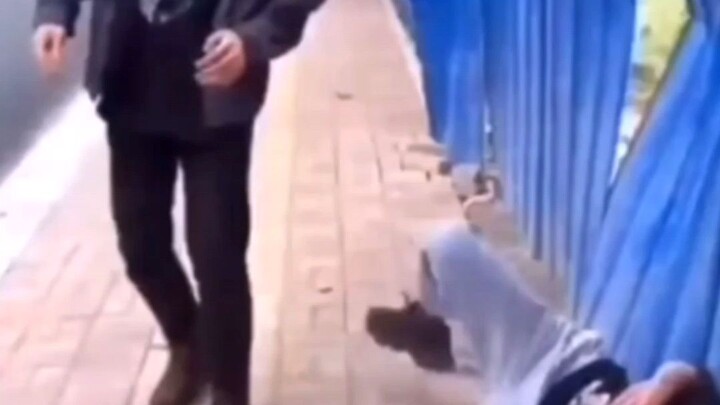 kenak prank GK tuh 😂😂😂😂😂