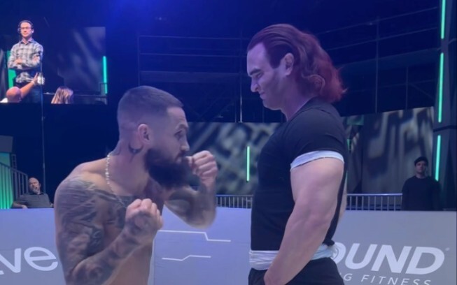 Yūjirō bullies a kid