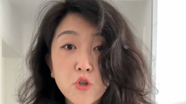Stop calling me ugly—today I’m rocking the “Chongtian” look on live stream!