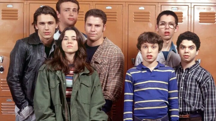 Boy with a peanut allergy has it deliberately put in his sandwich by the school bully; weirdo vs. ne
