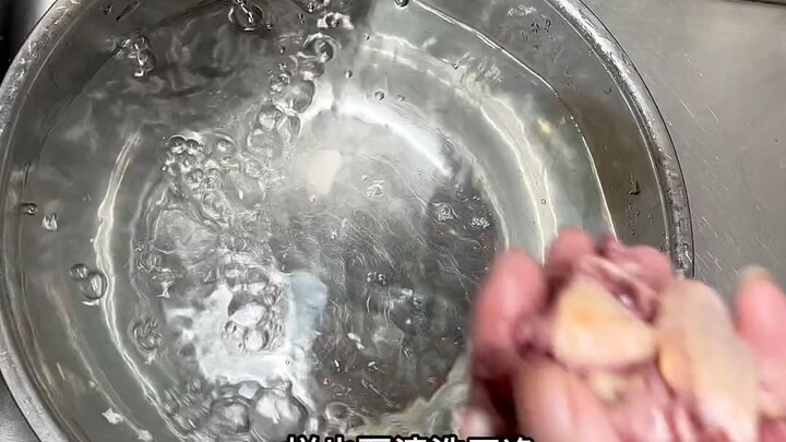 Nồi cháo thứ 299.938 trong hành trình nấu cháo, chia sẻ kinh nghiệm hai mươi năm của đầu bếp cháo nồ