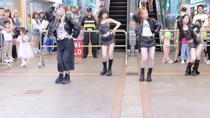 New World Random Dance 26th Roadshow "Armageddon" - Girls are awesome when they grow up