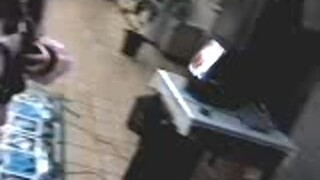 网友考古发现金用河（蔚蓝档案总监）1999年女装玩DDR的录像