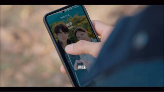 太虐了!白司彦打电话给熙珠的屏保,是他两的合照,据说是白司彦拥有的唯一一张合照!哭死!