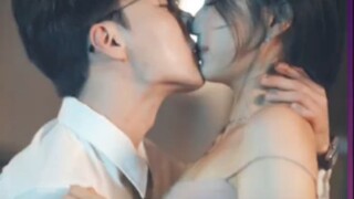 男医生迷上清纯大学生，短剧这尺度，