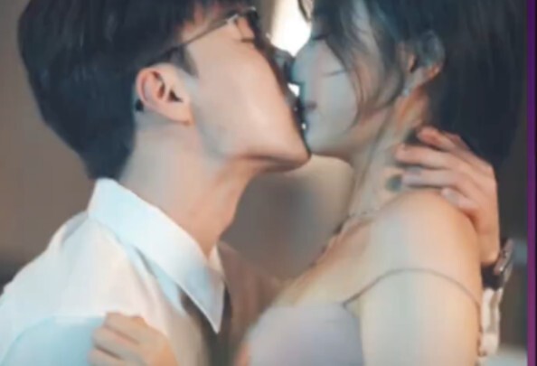 Dokter pria terpesona oleh mahasiswi polos, skala drama pendek ini,