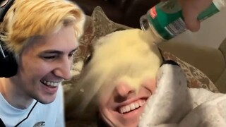 xQc CAN'T STOP LAUGHING at UNUSUAL MEMES COMPILATION V166