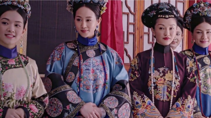 Both of them were palace maids getting married, but Lianxin had no one to marry her and was given to