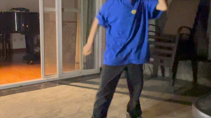 他说他长大了要干poppin c