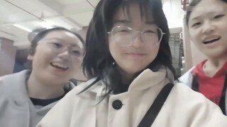 "⚡Kehidupan Sehari-hari Seorang Gadis SMA⚡"