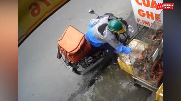 Mua hàng nhưng CHỦ QUÁN không ra tính tiền, vị khách có HÀNH ĐỘNG khiến ai cũng khâm phục