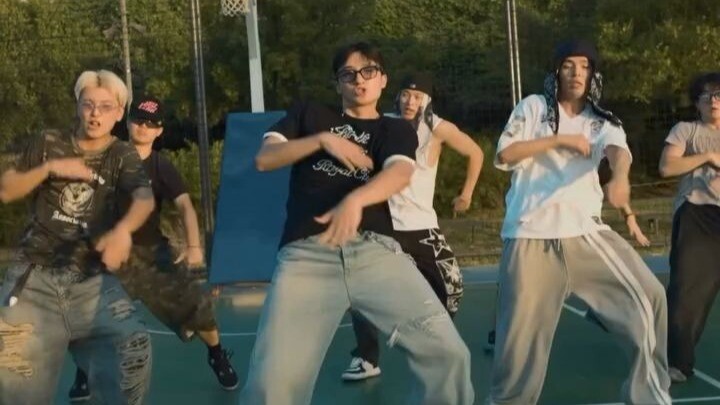 Vata pimpin 8 anggota baru WDBZ tampil resmi!