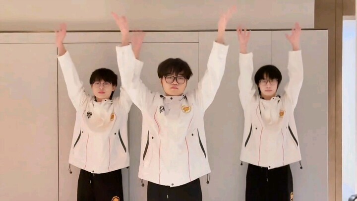 【ปักกิ่ง WB】พวกเธอสามคนจะทำยังไงก็ได้～～～