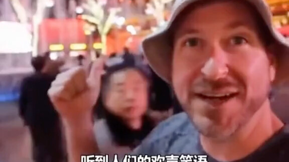 Vlogger Mỹ: Một Trung Quốc như vậy liệu còn cần được “cứu rỗi” nữa không?